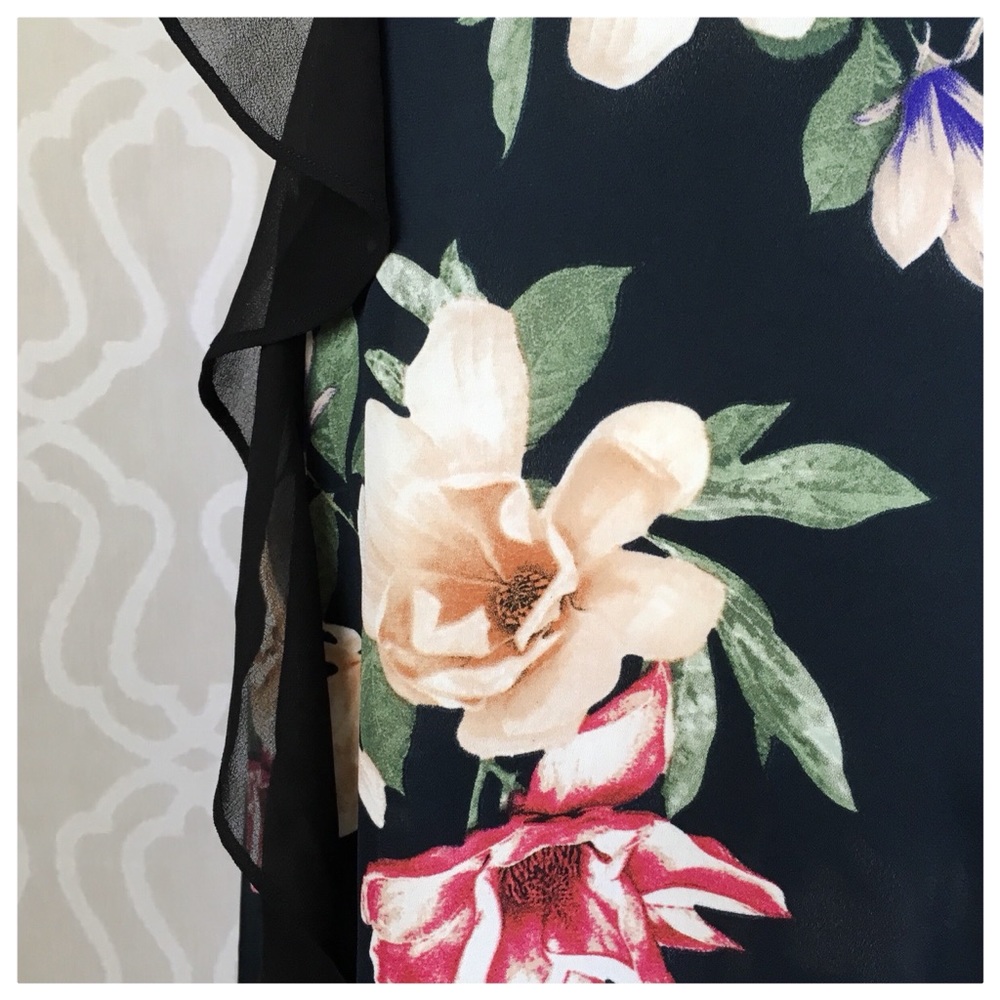 Floral Chiffon Resort Maxi Dress - Picture 6 of 8